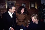 Gilda Radner in the center (Image via Getty)